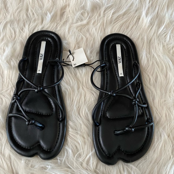 NWT Zara Black Flat Knotted Strap Sandals, Size 10 - Picture 6 of 13